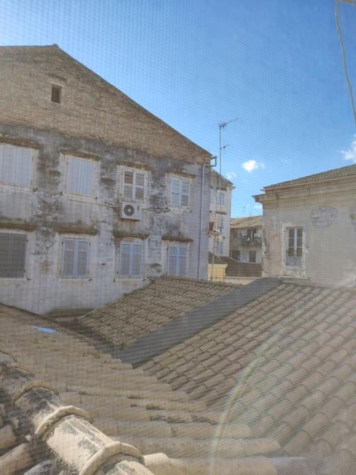 Mary'S Bright Apartment - Corfu Old Town ภายนอก รูปภาพ