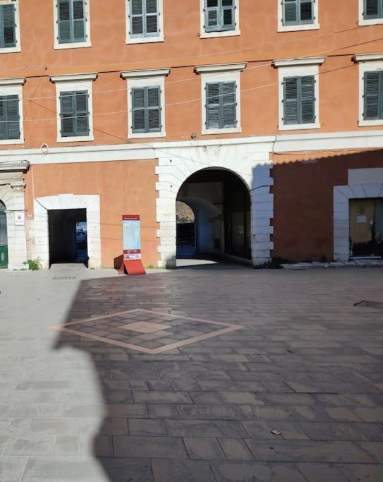 Mary'S Bright Apartment - Corfu Old Town ภายนอก รูปภาพ