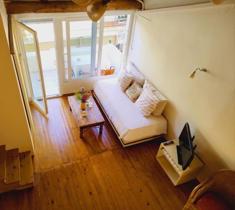 Mary'S Bright Apartment - Corfu Old Town ภายนอก รูปภาพ