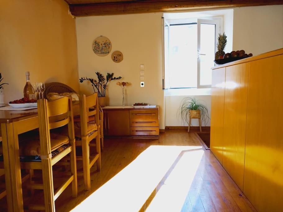 Mary'S Bright Apartment - Corfu Old Town ภายนอก รูปภาพ