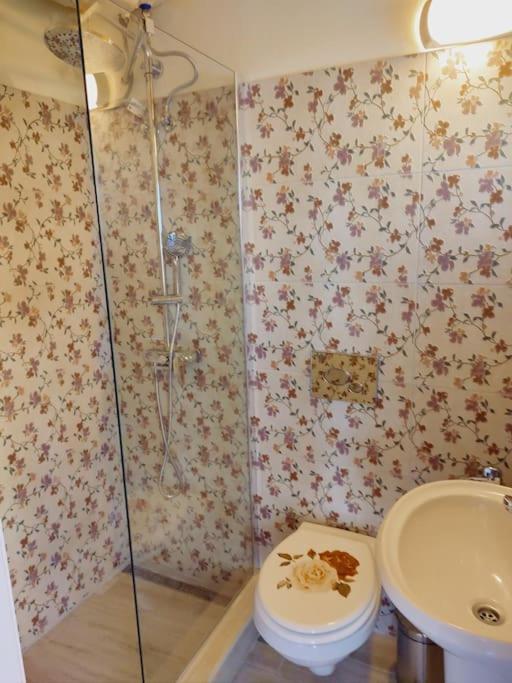 Mary'S Bright Apartment - Corfu Old Town ภายนอก รูปภาพ