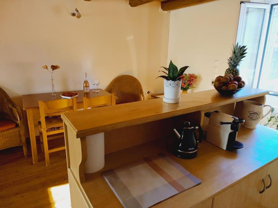 Mary'S Bright Apartment - Corfu Old Town ภายนอก รูปภาพ